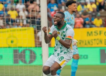Chiefs and Pirates target urged to make financial decision before leaving PSL club