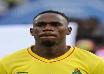 Bhasera takes over from Kaizer Chiefs legend at Zimbabwean club