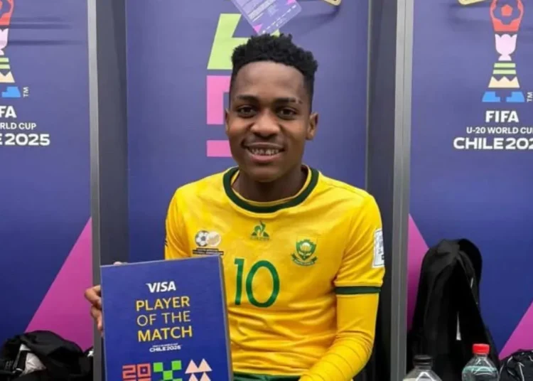 Kaizer Chiefs legend identifies key problem holding Mfundo Vilakazi back