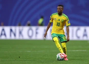 Rele Mofokeng tops Orlando Pirates teenager for the very top