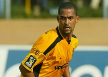 Kaizer Chiefs legend reveals how Pirates tried to block his debut