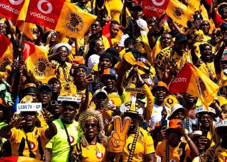 Pirates match appears on FNB Stadium big screen during Chiefs game [VIDEO]