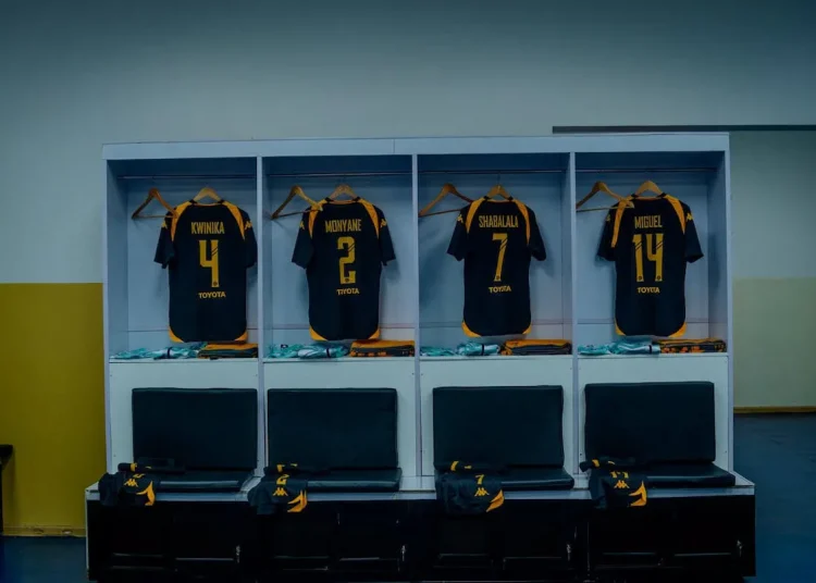 Kaizer Chiefs rumours: Maboe, Da Cruz future, McCarthy, new wonderkid