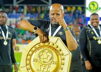 New report: Kaizer Chiefs in talks with top local coach