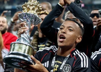 Mofokeng’s father reveals how much Sundowns offered